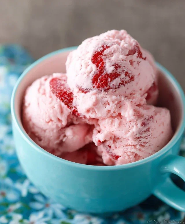 Homemade Strawberry Ice Cream